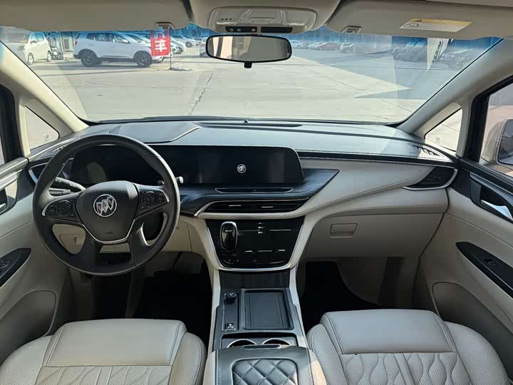 Фото 7 - Buick GL8 ES