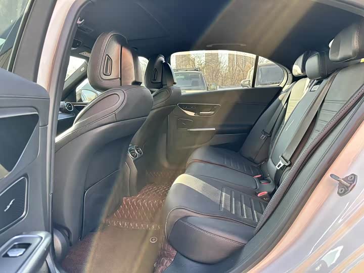 Фото 6 - Mercedes-Benz C-Class