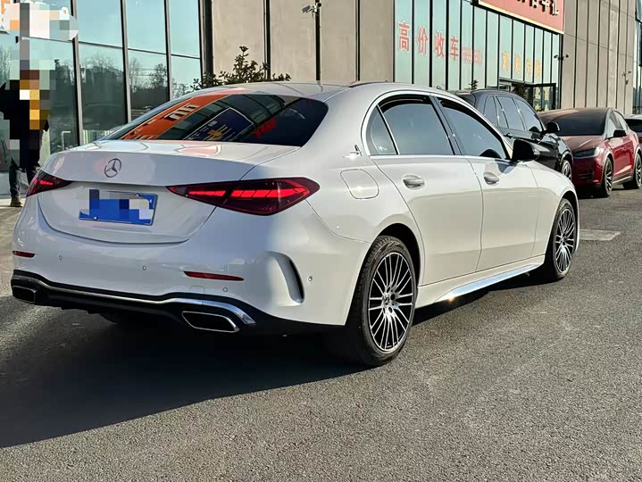 Фото 7 - Mercedes-Benz C-Class