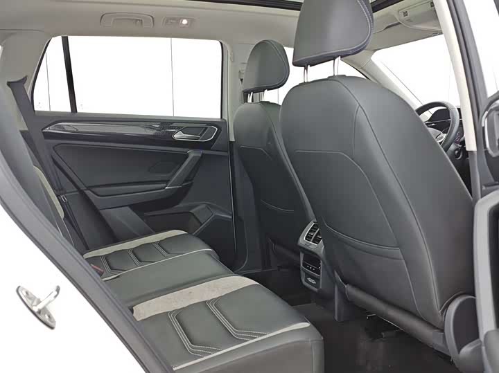 Фото 16 - Volkswagen Tayron GTE Hybrid