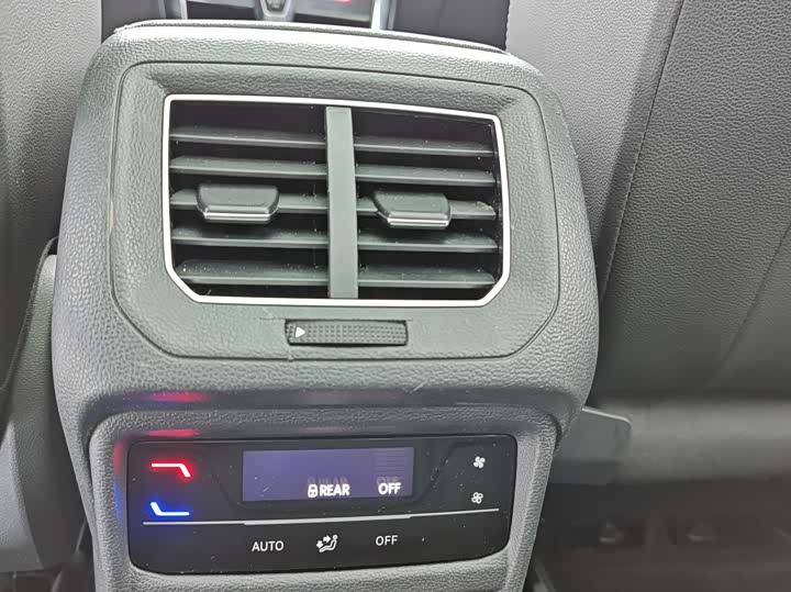 Фото 21 - Volkswagen Tayron GTE Hybrid