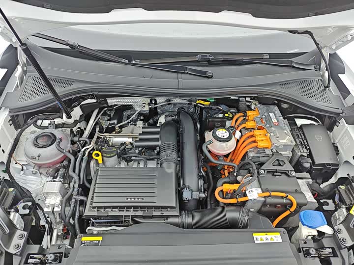 Фото 22 - Volkswagen Tayron GTE Hybrid