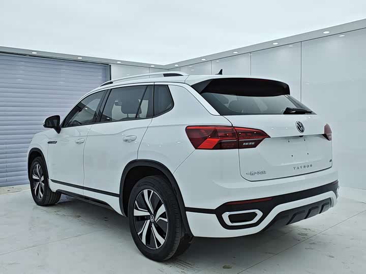 Фото 6 - Volkswagen Tayron GTE Hybrid