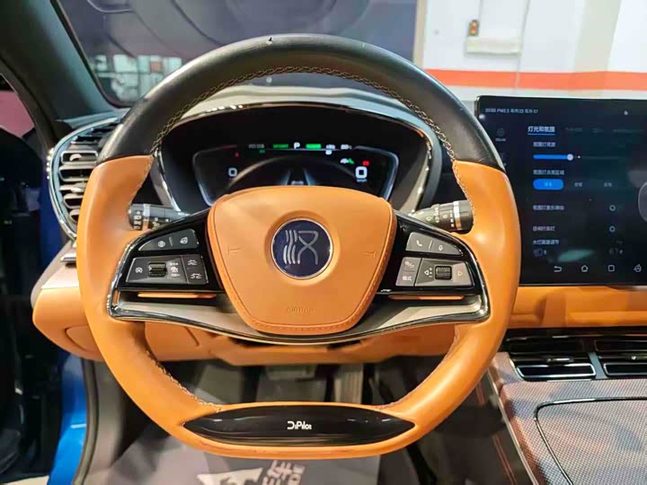 Фото 17 - BYD Han