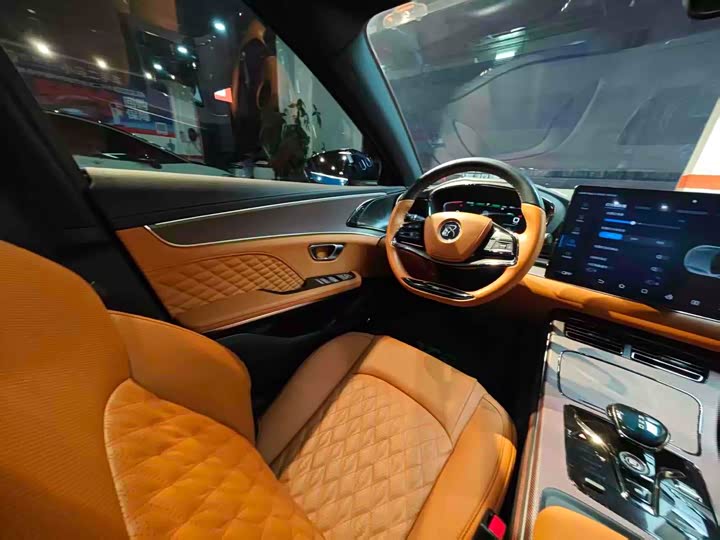 Фото 24 - BYD Han