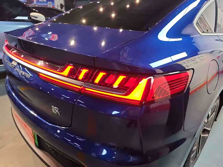 Фото 31 - BYD Han