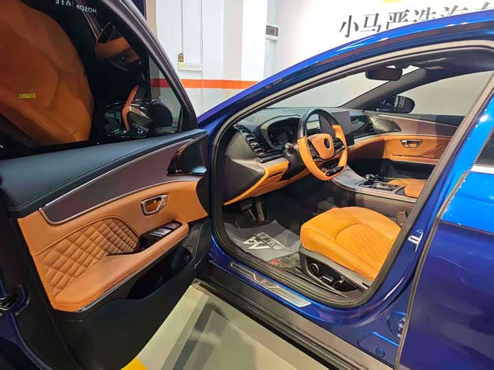 Фото 7 - BYD Han