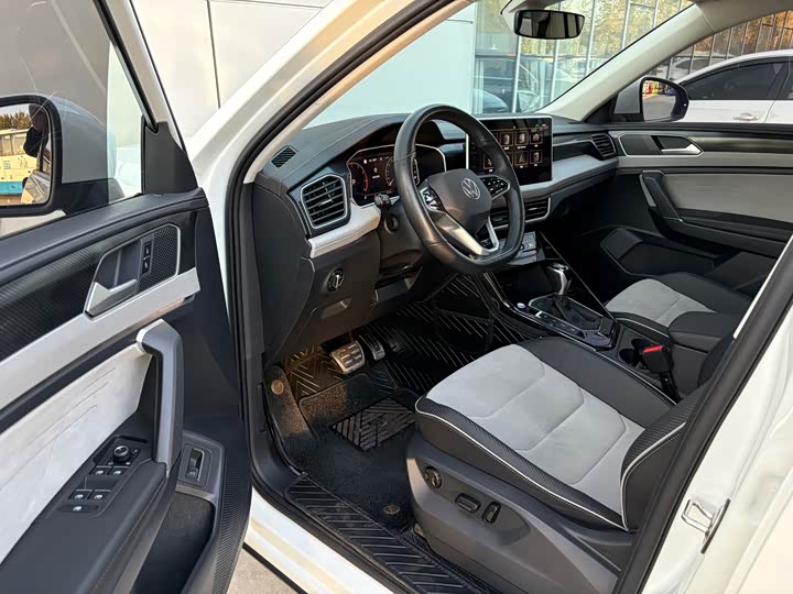 Фото 7 - Volkswagen Tayron X