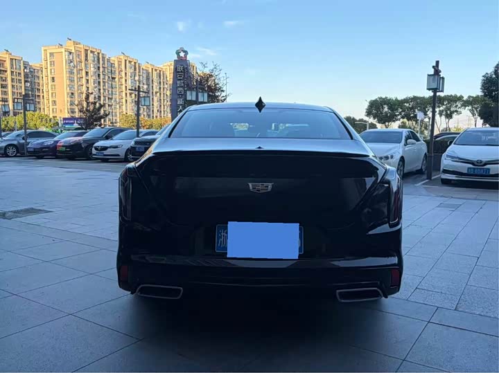 Фото 11 - Cadillac CT4