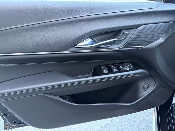 Фото 5 - Cadillac CT4