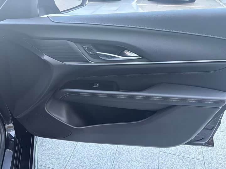 Фото 7 - Cadillac CT4