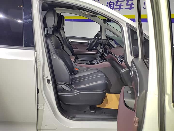 Фото 8 - GAC Trumpchi M6