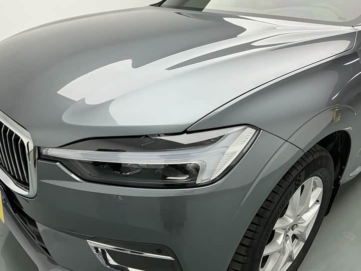 Фото 9 - Volvo XC60