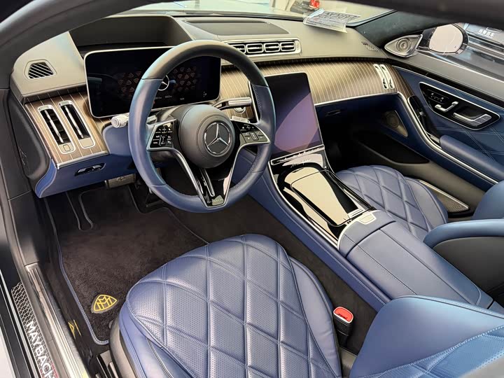 Фото 4 - Mercedes-Benz Maybach S-Class