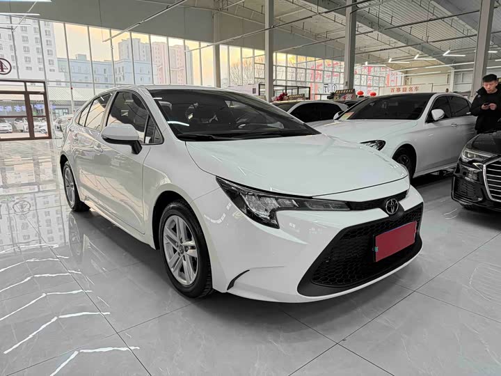 Фото 3 - Toyota Levin