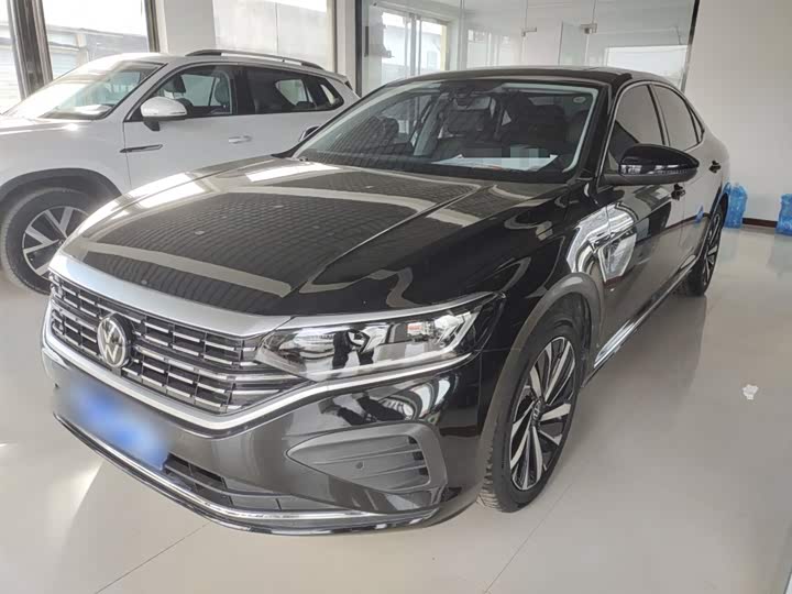 Фото 2 - Volkswagen Passat