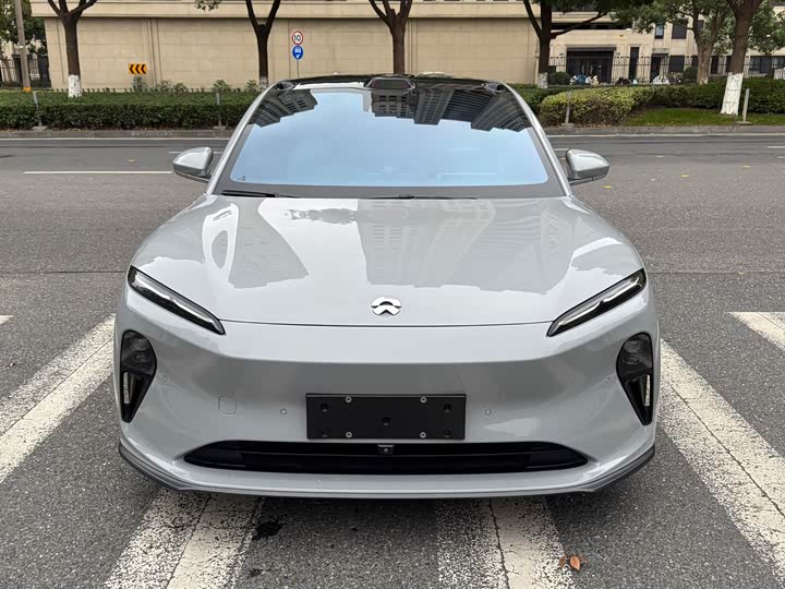 Фото 2 - Nio ET5T