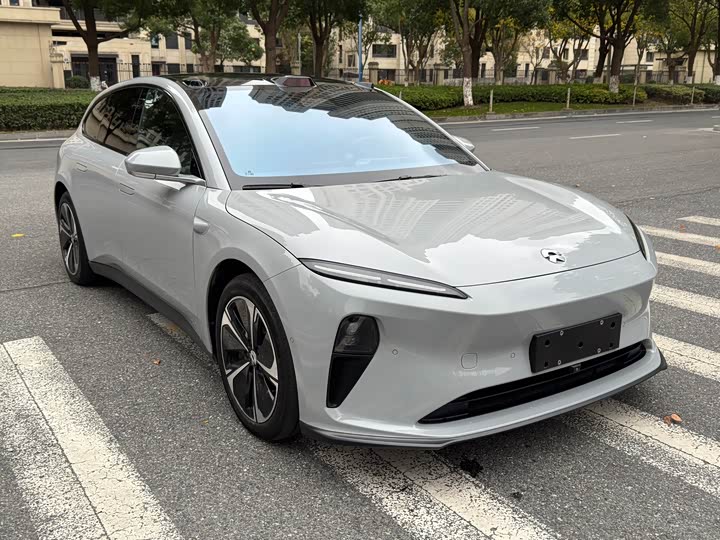 Фото 3 - Nio ET5T