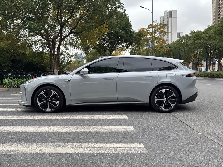 Фото 4 - Nio ET5T