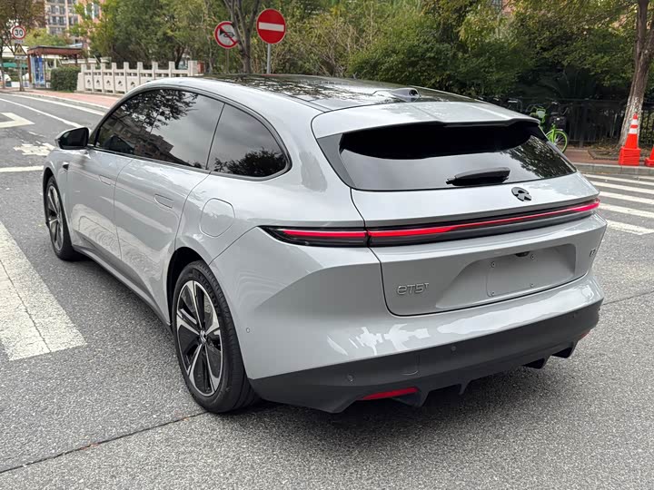 Фото 6 - Nio ET5T