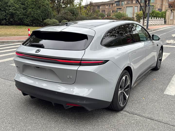 Фото 7 - Nio ET5T