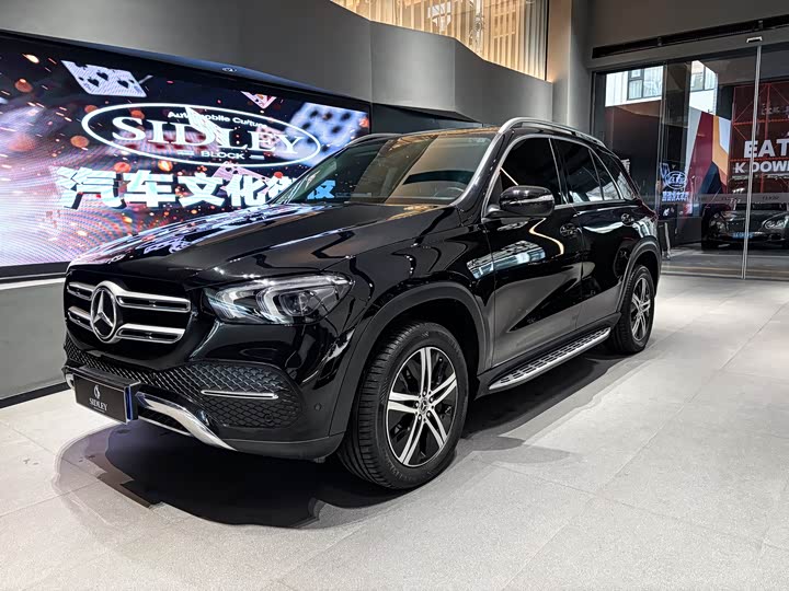 Фото 1 - Mercedes-Benz GLE-Class