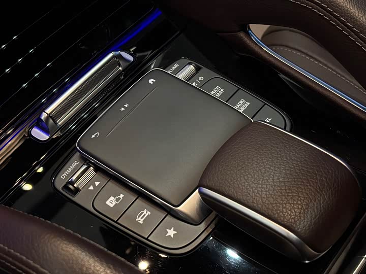 Фото 10 - Mercedes-Benz GLE-Class