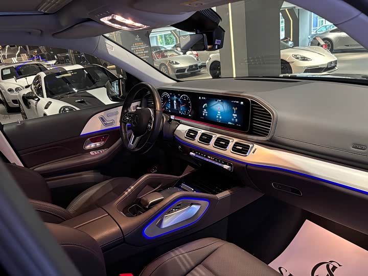 Фото 18 - Mercedes-Benz GLE-Class