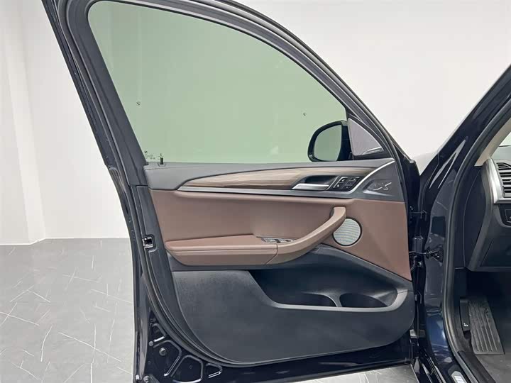 Фото 14 - BMW X3