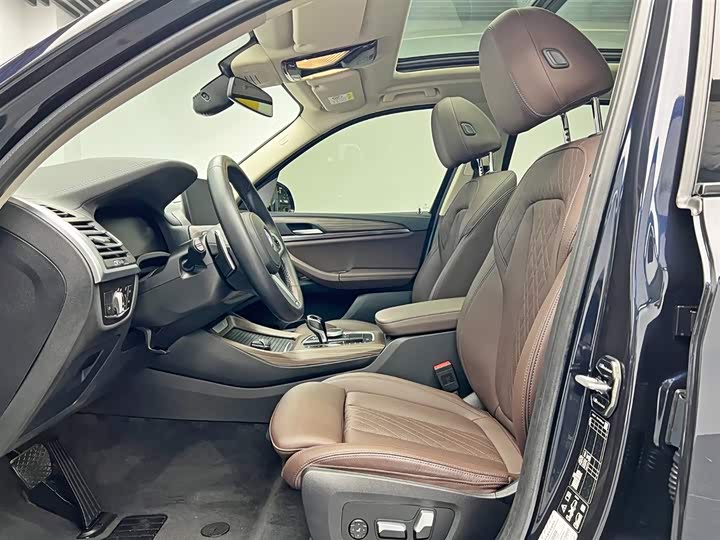 Фото 17 - BMW X3