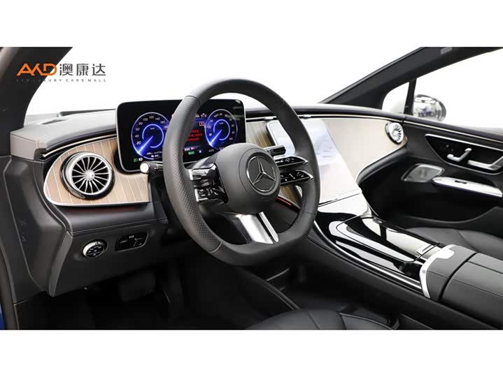 Фото 6 - Mercedes-Benz EQE