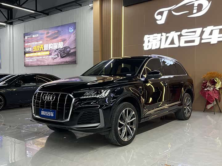 Фото 1 - Audi Q7