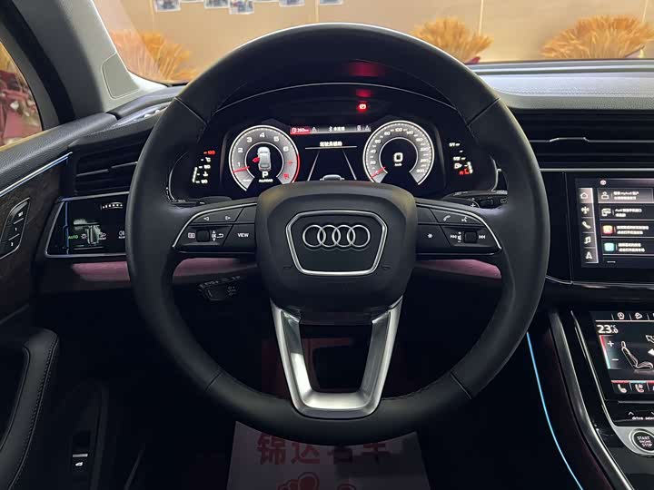 Фото 10 - Audi Q7