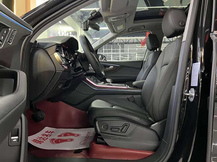 Фото 5 - Audi Q7