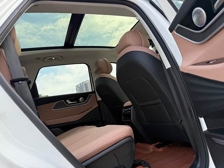 Фото 15 - Chery Tiggo 8L