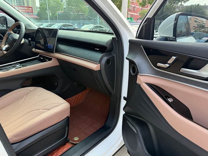 Фото 16 - Chery Tiggo 8L