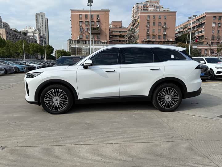 Фото 4 - Chery Tiggo 8L