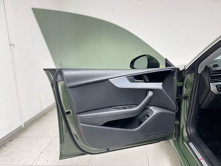 Фото 21 - Audi A5