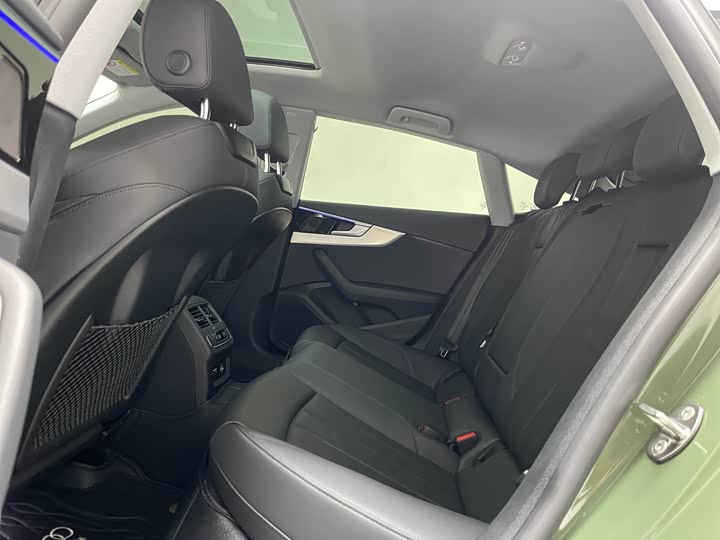 Фото 27 - Audi A5