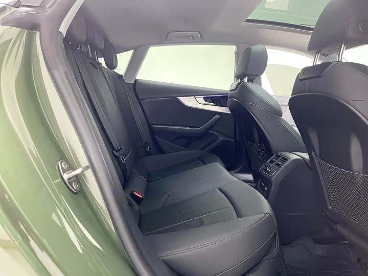 Фото 39 - Audi A5