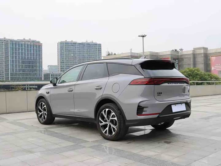 Фото 9 - BYD Tang Hybrid/EV