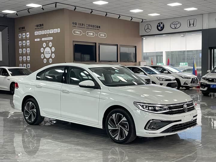 Фото 3 - Volkswagen Bora