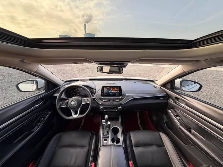 Фото 11 - Nissan Teana