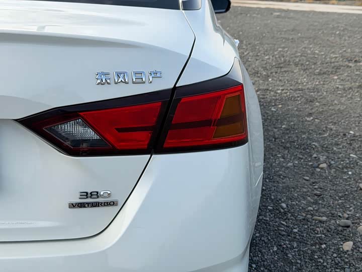 Фото 17 - Nissan Teana