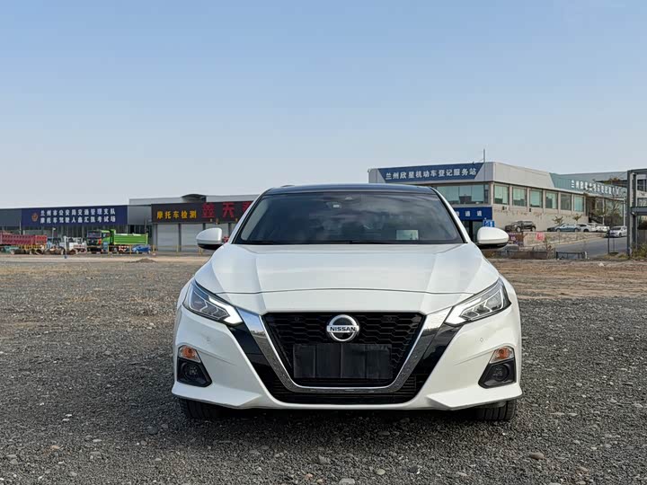 Фото 2 - Nissan Teana