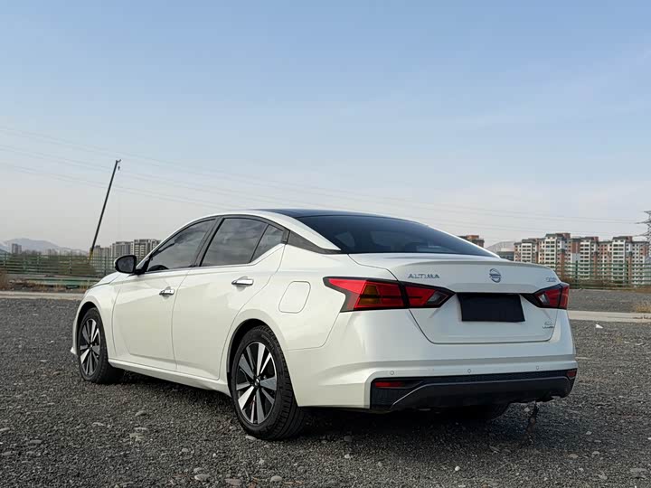 Фото 6 - Nissan Teana