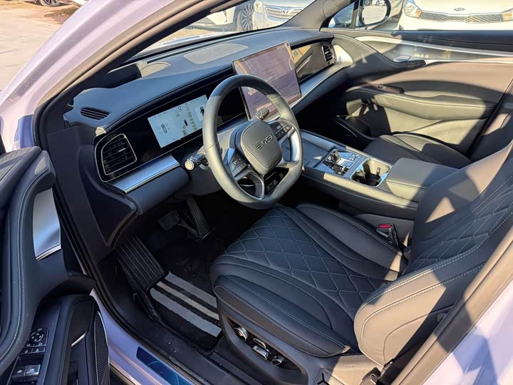 Фото 4 - BYD Sea Lion 07 EV