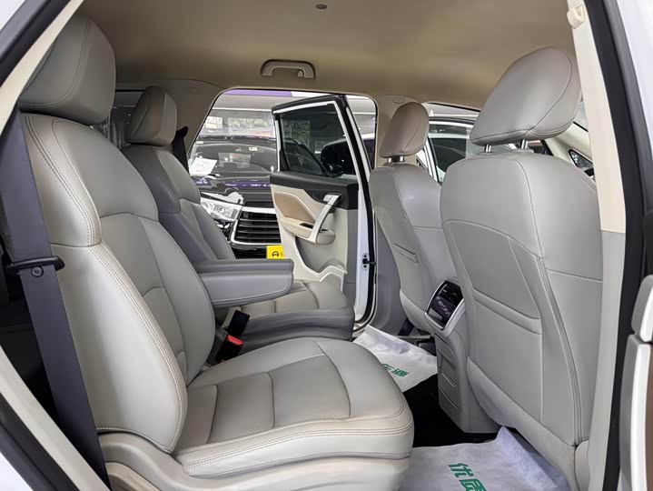 Фото 18 - Geely Jiaji