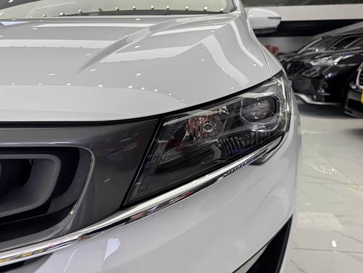 Фото 26 - Geely Jiaji