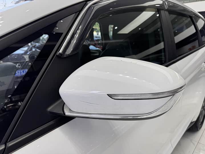 Фото 28 - Geely Jiaji